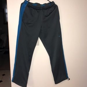 Nike Therma-Fit sweatpants
